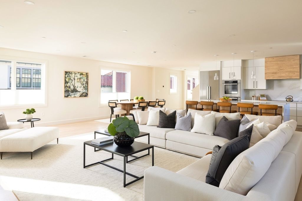 Dining room, Interior, Kitchen, Living room, Pendant Lights, Recessed Lighting, Stainless Steel Appliances, Wood Texture Flooring