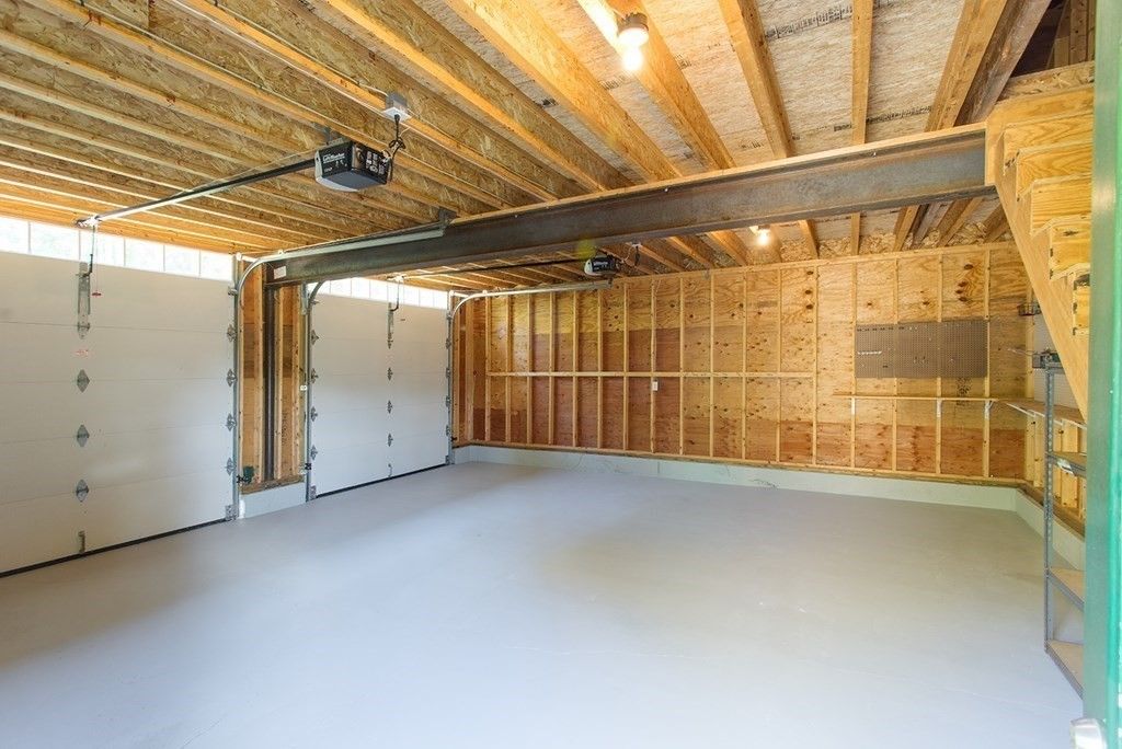 Garage, Interior, Wooden Beams, Wooden Ceilings