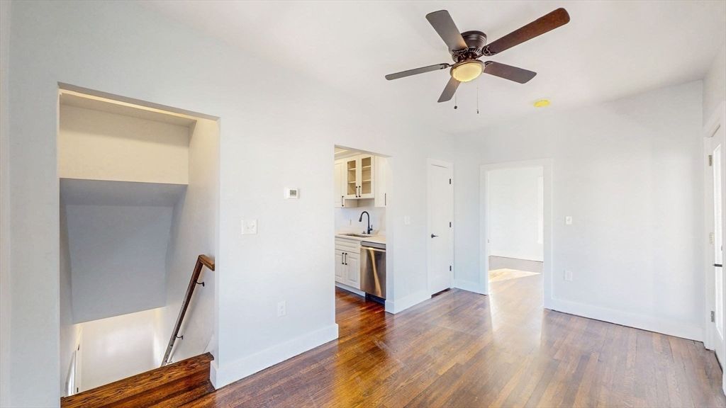 Empty room, Interior, Kitchen, Wood Texture Flooring