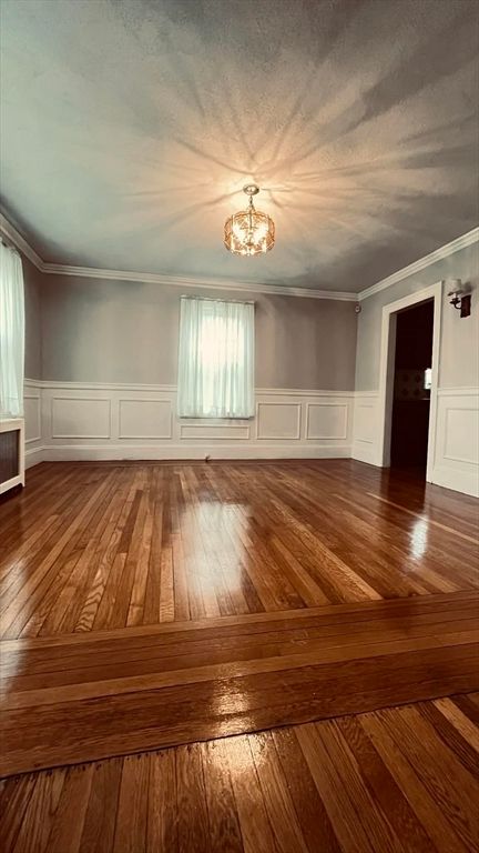 Chandelier, Empty room, Interior, Wood Texture Flooring