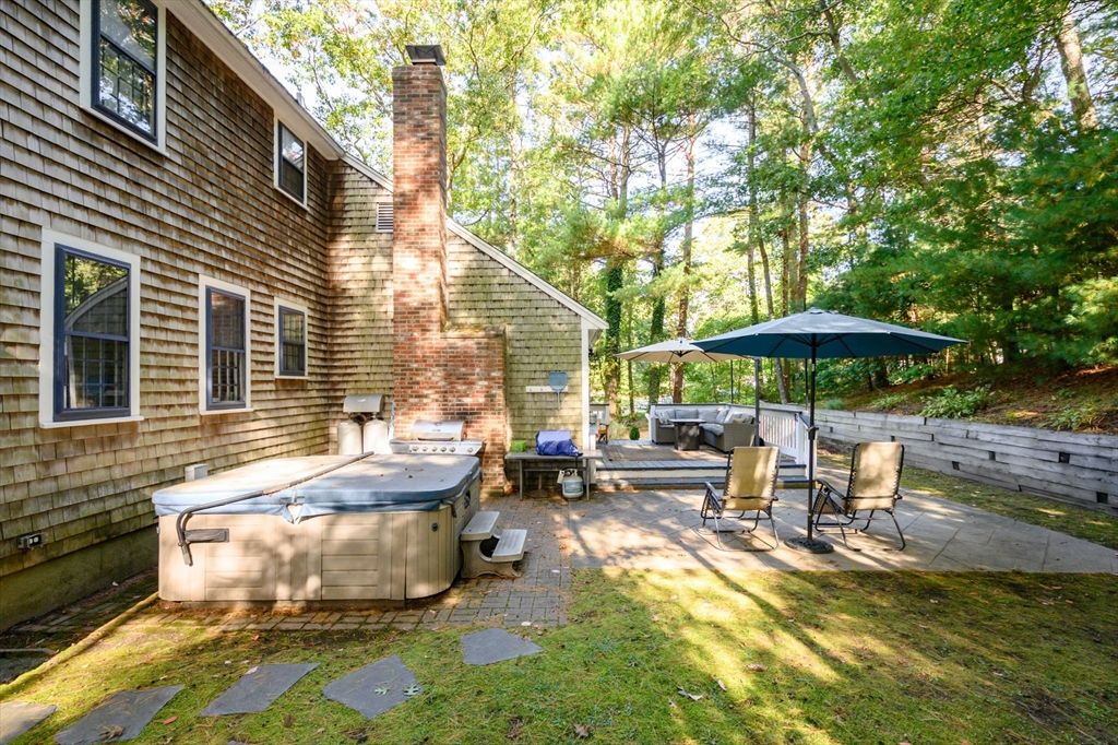 Backyard, Exterior, Hot Tub