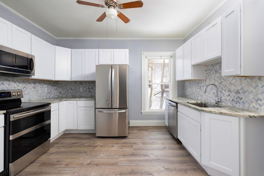 Interior, Kitchen, Stainless Steel Appliances, Wood Texture Flooring