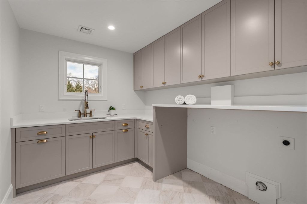 Interior, Kitchen, Marble, Recessed Lighting