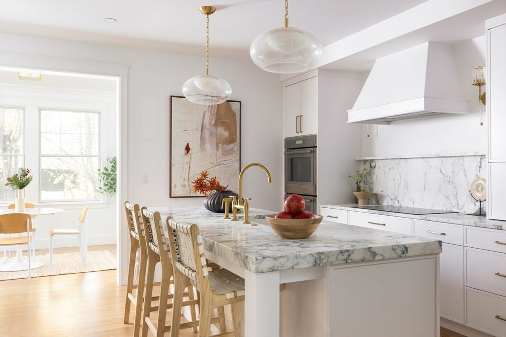 Dining room, Interior, Kitchen, Marble Walls, Pendant Lights, Recessed Lighting, Wood Texture Flooring