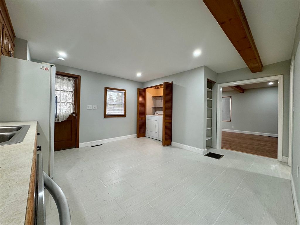 Interior, Recessed Lighting, Washer, Wooden Beams, Wood Texture Flooring