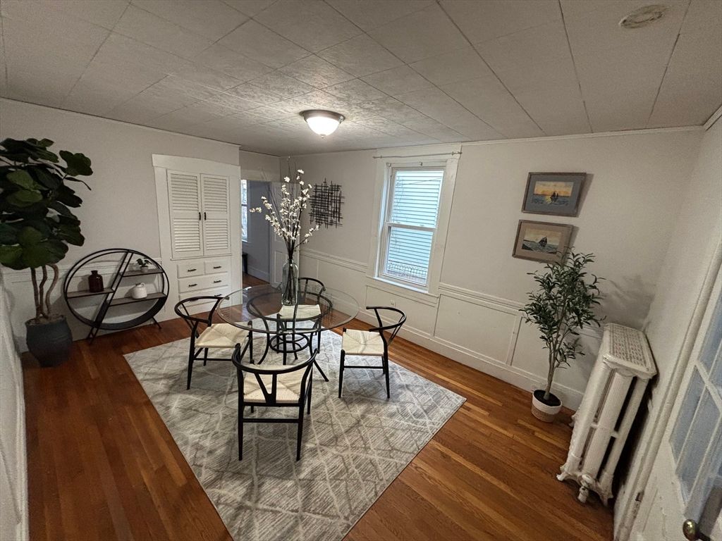 Dining room, Interior, Wood Texture Flooring