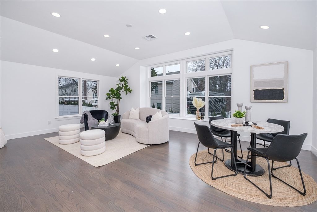 Dining room, Interior, Living room, Recessed Lighting, Wood Texture Flooring