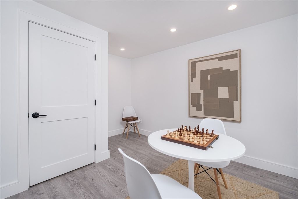 Interior, Recessed Lighting, Wood Texture Flooring