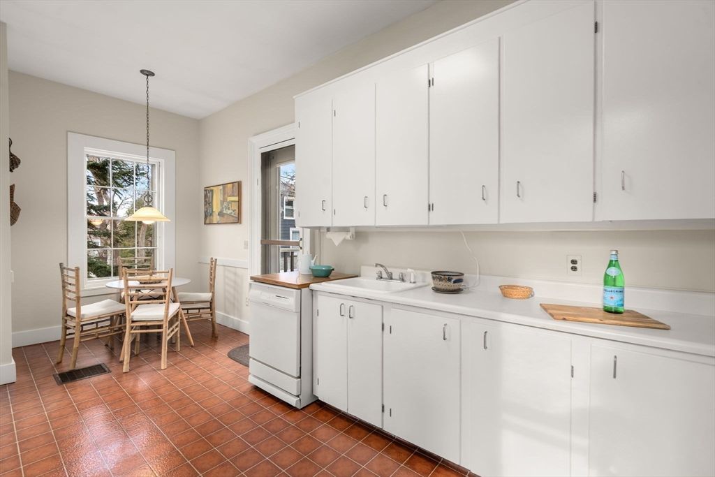 Dining room, Interior, Pendant Lights