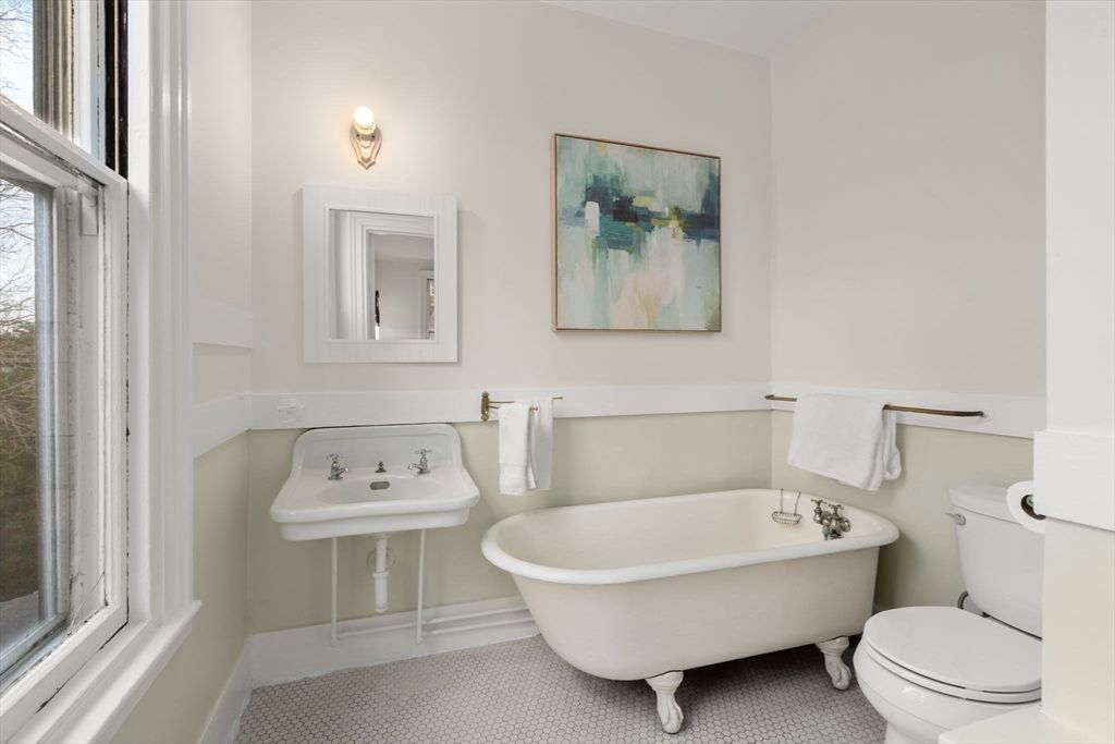 Bathroom, Free Standing Baths, Interior