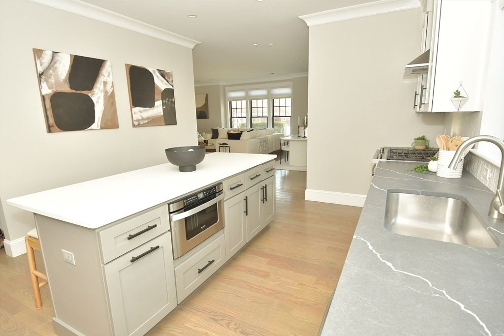 Dining room, Interior, Kitchen, Recessed Lighting, Stainless Steel Appliances, Wood Texture Flooring