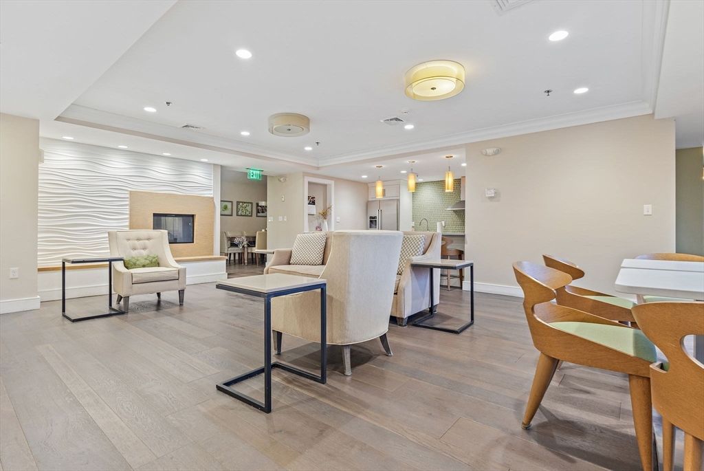 Dining room, Interior, Kitchen, Living room, Pendant Lights, Recessed Lighting, Wood Texture Flooring