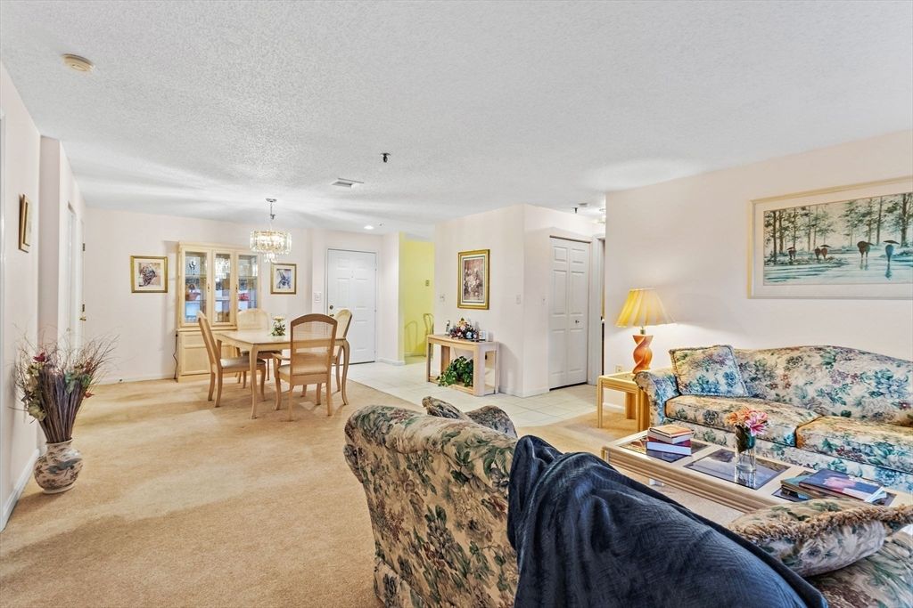 Chandelier, Dining room, Interior, Living room, Recessed Lighting