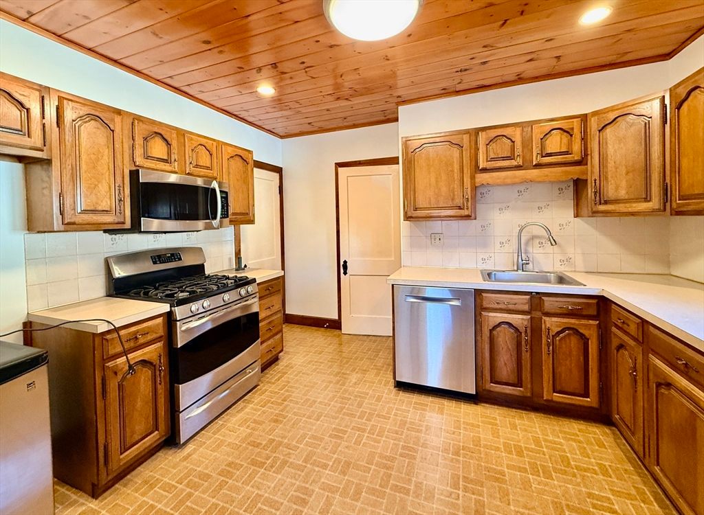 Interior, Kitchen, Recessed Lighting, Stainless Steel Appliances, Wooden Ceilings