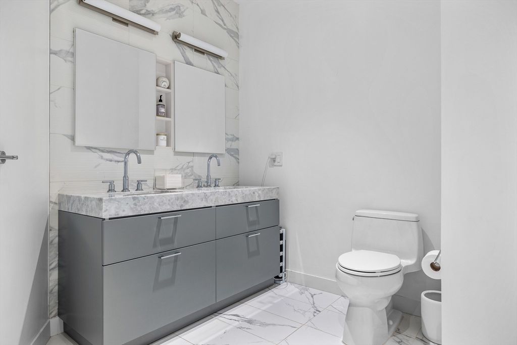 Bathroom, Interior, Marble, Marble Walls