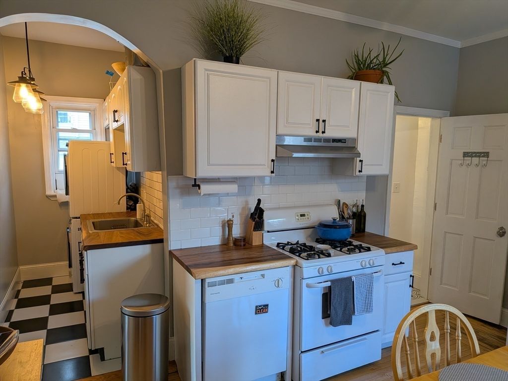 Interior, Kitchen, Pendant Lights