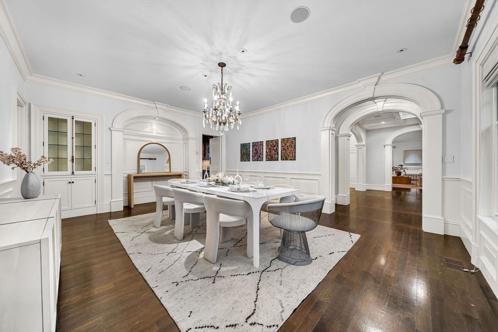 Chandelier, Dining room, Interior, Recessed Lighting, Wood Texture Flooring