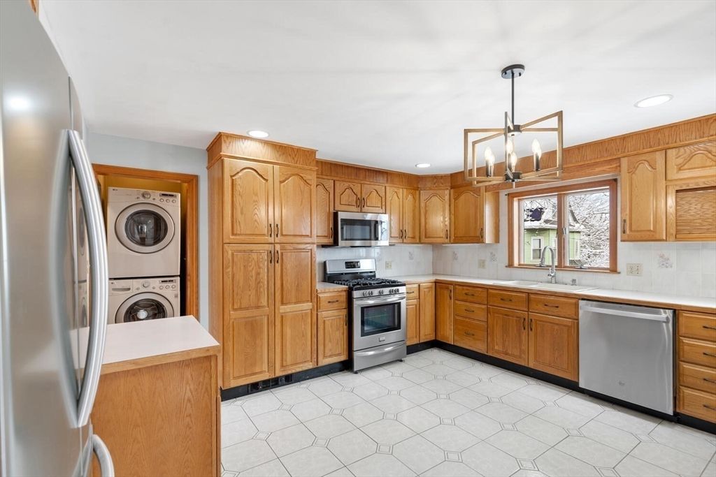 Interior, Kitchen, Pendant Lights, Recessed Lighting, Stainless Steel Appliances