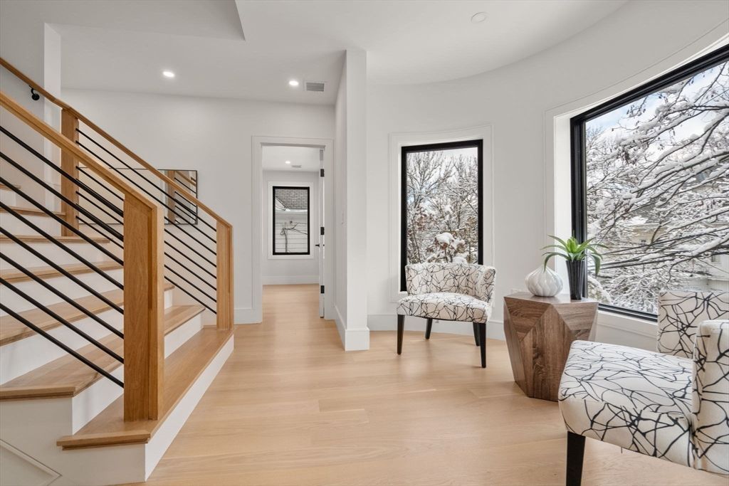 Interior, Recessed Lighting, Wood Texture Flooring