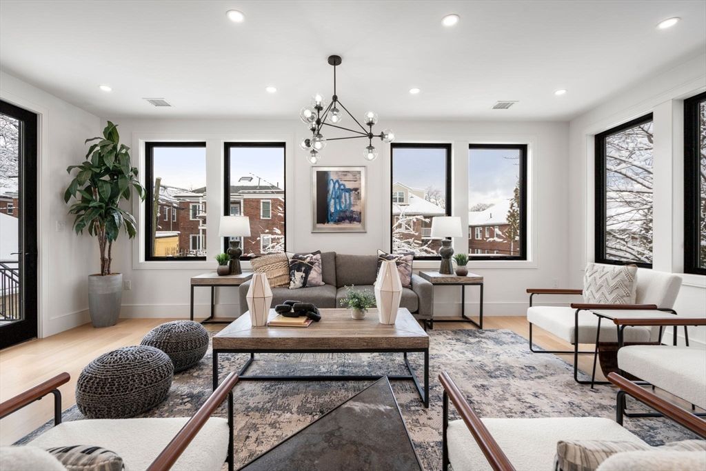 Interior, Living room, Pendant Lights, Recessed Lighting, Wood Texture Flooring