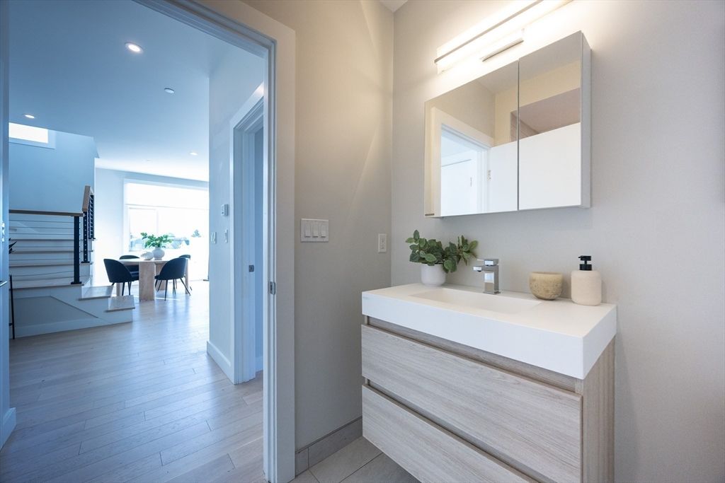 Bathroom, Dining room, Interior, Recessed Lighting, Wood Texture Flooring