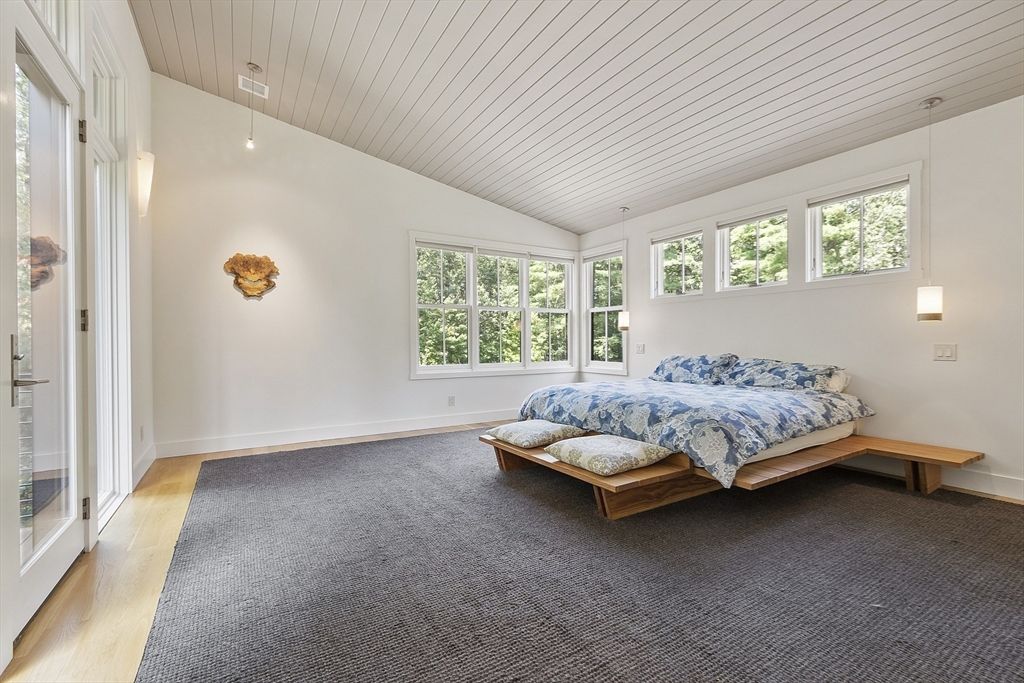 Bedroom, Interior, Pendant Lights, Wood Texture Flooring