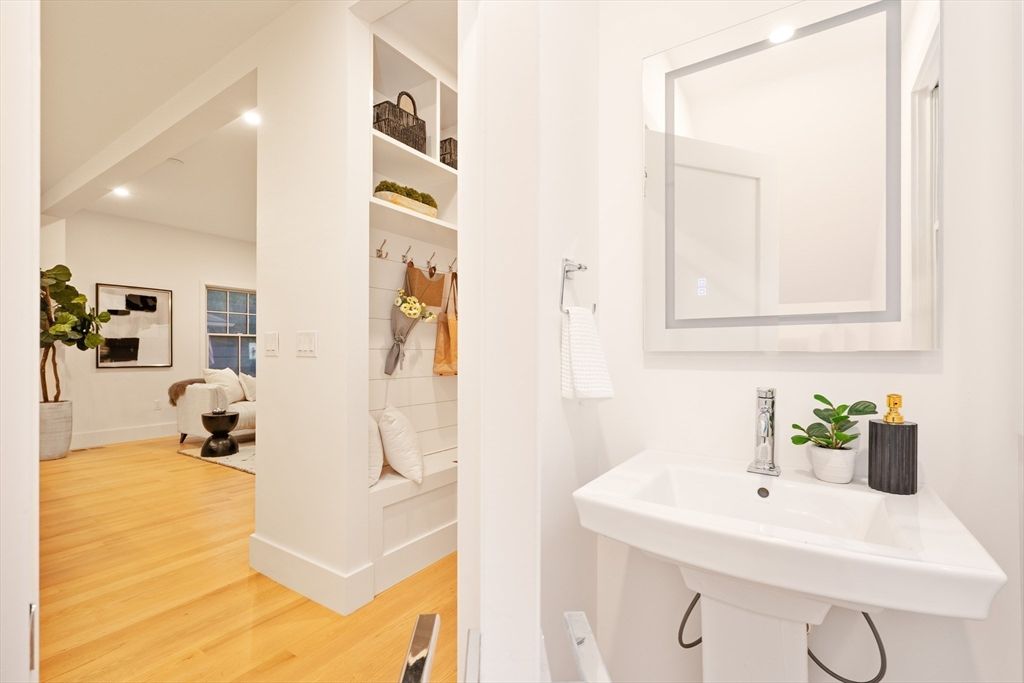 Bathroom, Interior, Recessed Lighting, Wood Texture Flooring