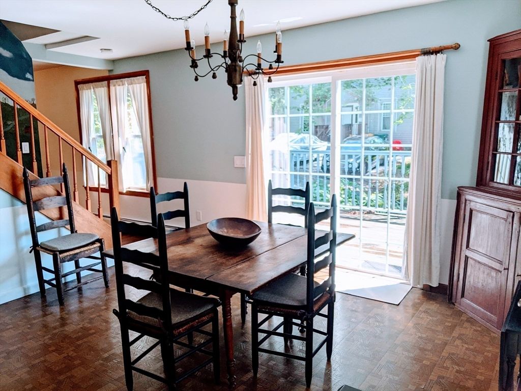 Chandelier, Dining room, Interior