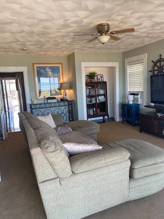 Interior, Living room, Water