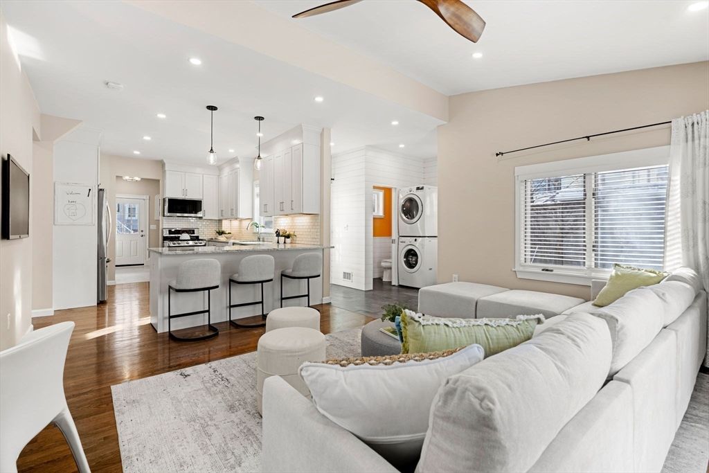 Interior, Kitchen, Living room, Pendant Lights, Recessed Lighting, Stainless Steel Appliances, Washer, Wood Texture Flooring