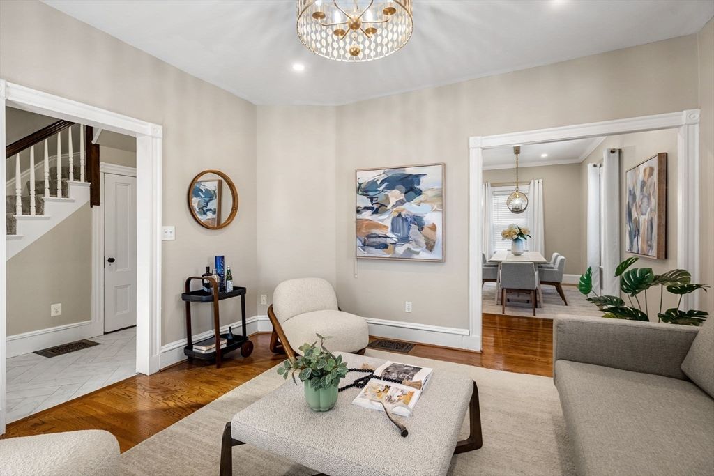 Chandelier, Dining room, Interior, Living room, Pendant Lights, Recessed Lighting, Wood Texture Flooring