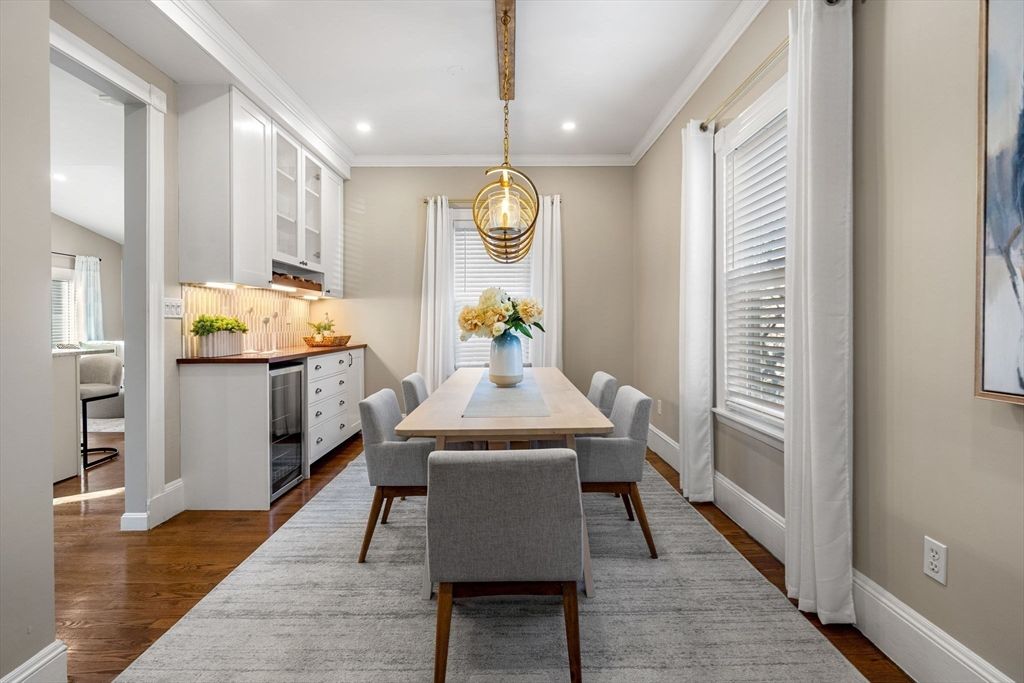 Dining room, Interior, Pendant Lights, Recessed Lighting, Wood Texture Flooring