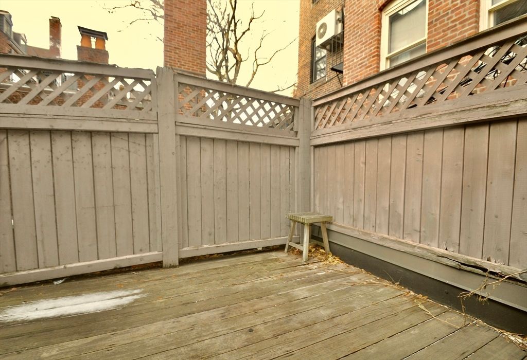 Exterior, Wood Texture Flooring