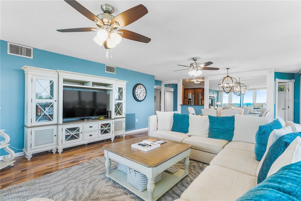 Chandelier, Dining room, Interior, Living room, Wood Texture Flooring
