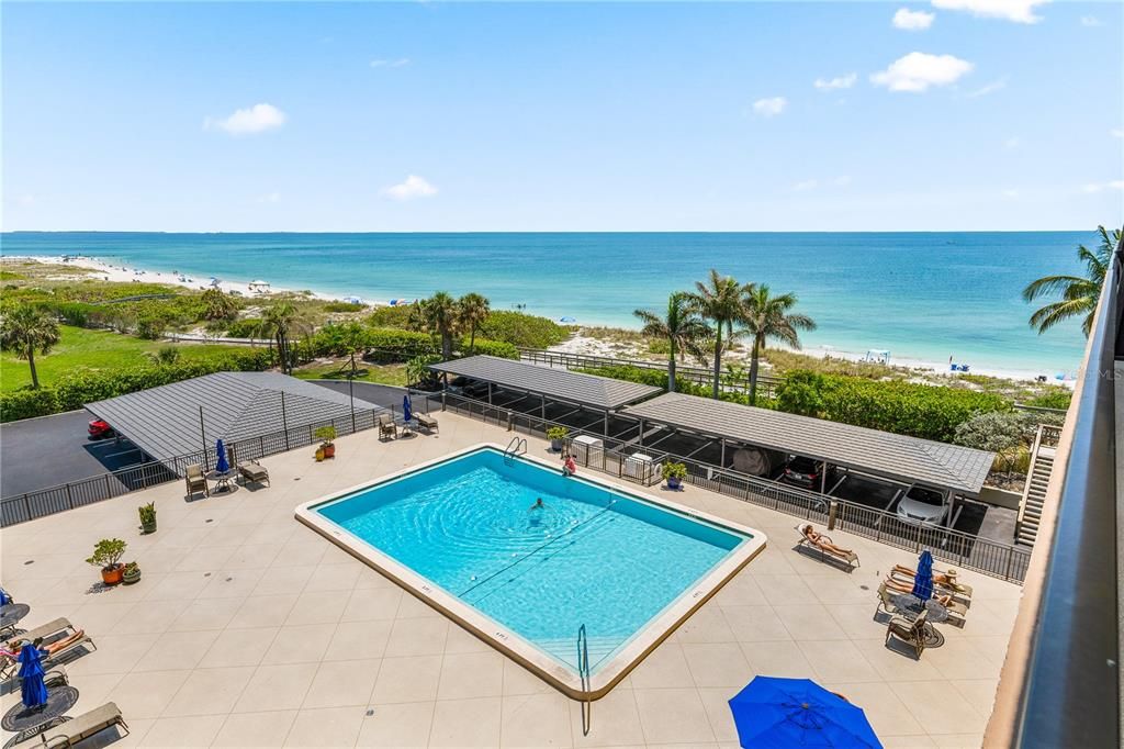 Exterior, Pool, Water