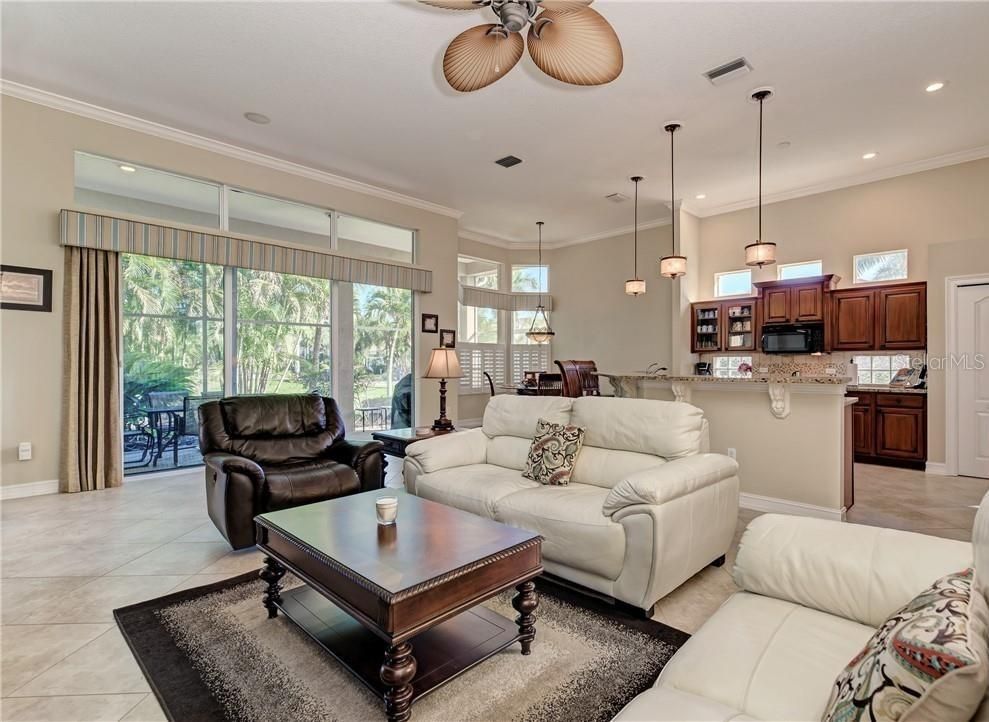 Dining room, Interior, Kitchen, Living room, Pendant Lights, Recessed Lighting