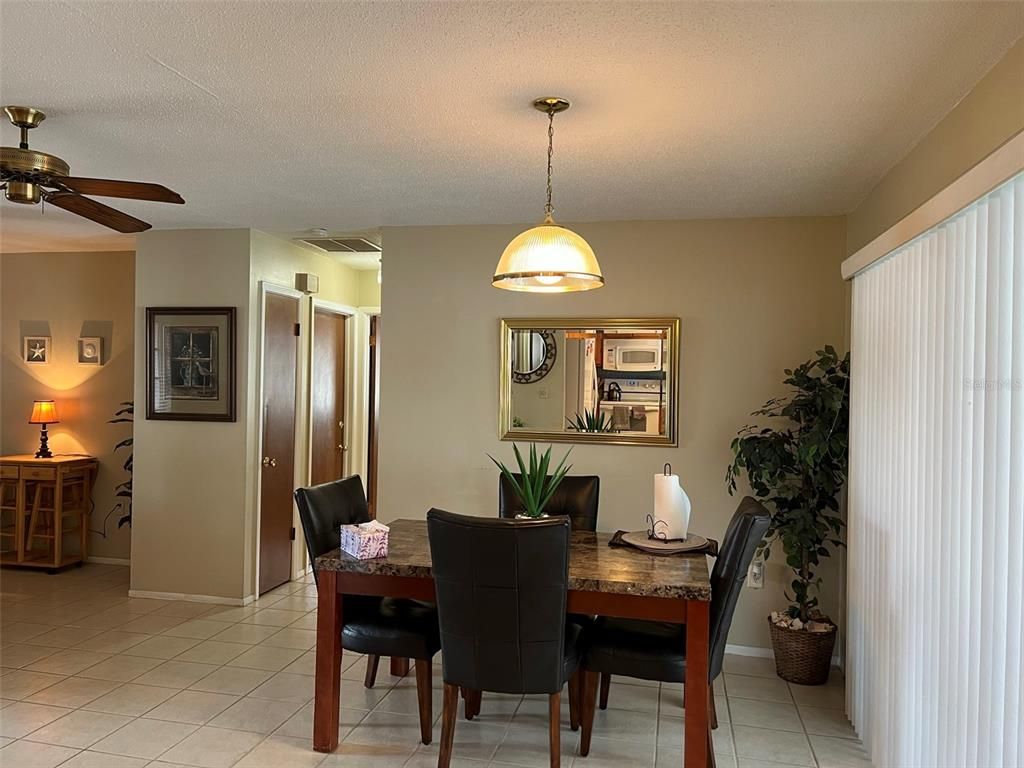 Dining room, Interior, Pendant Lights