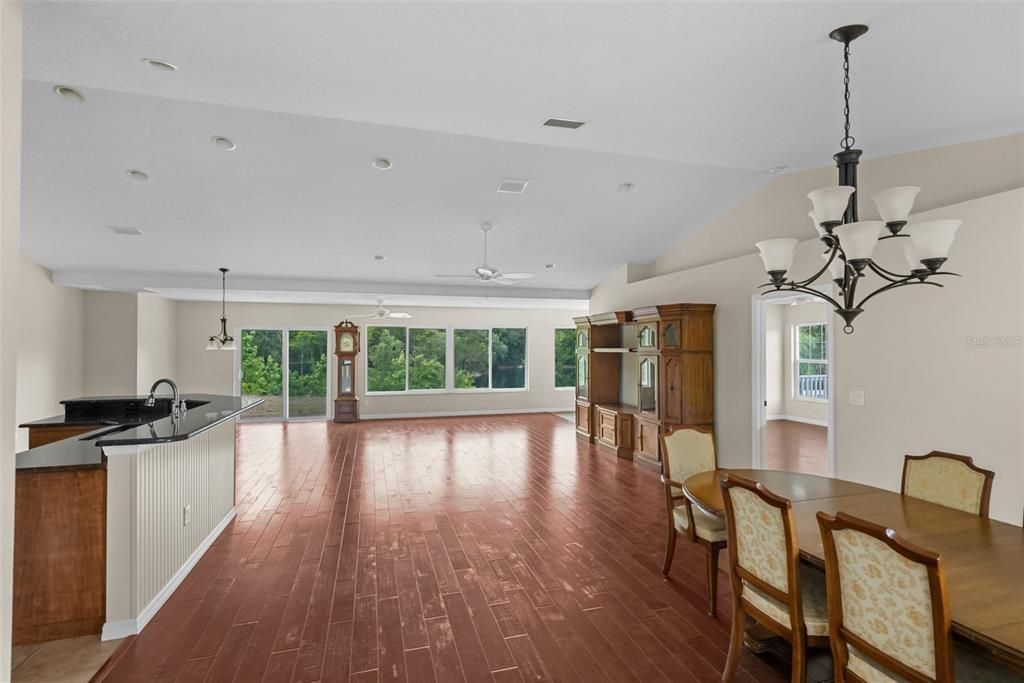 Chandelier, Dining room, Interior, Kitchen, Pendant Lights, Recessed Lighting, Wood Texture Flooring