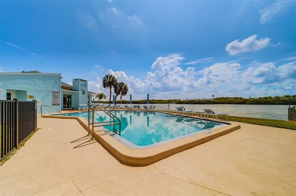 Exterior, Pool, Water