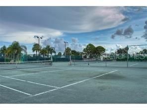 Exterior, Tennis Courts