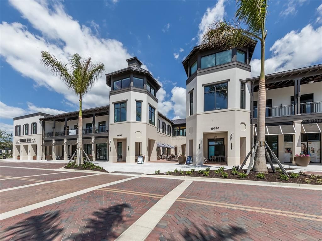 Exterior, Facade, Rowhouse