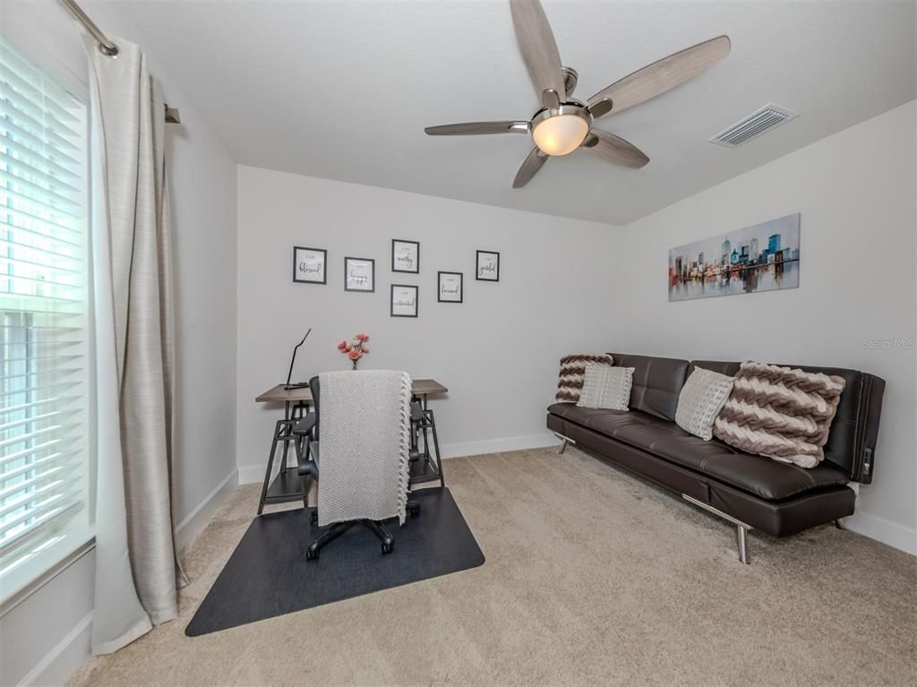 Home Office, Interior