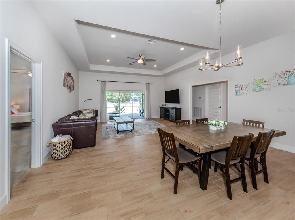 Dining room, Interior, Living room, Pendant Lights, Recessed Lighting, Wood Texture Flooring
