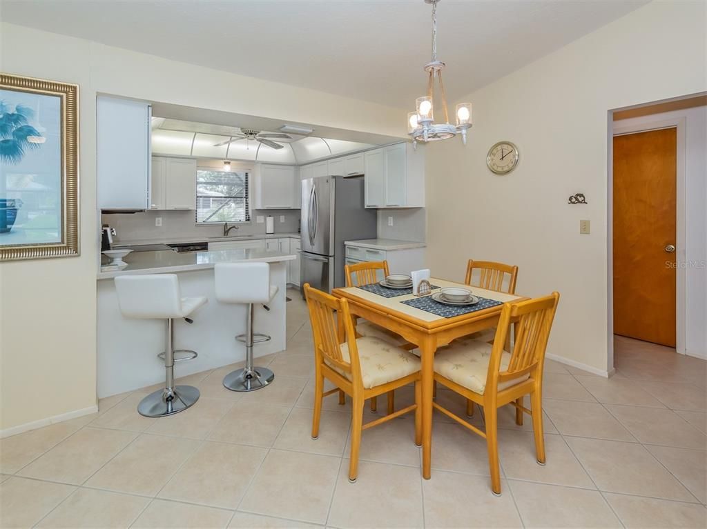 Dining room, Interior, Kitchen, Pendant Lights