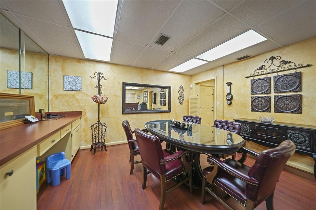 Dining room, Interior, Recessed Lighting, Wood Texture Flooring