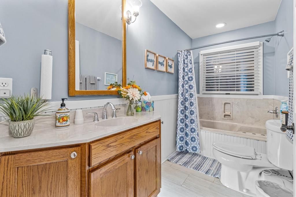 Bathroom, Interior, Recessed Lighting