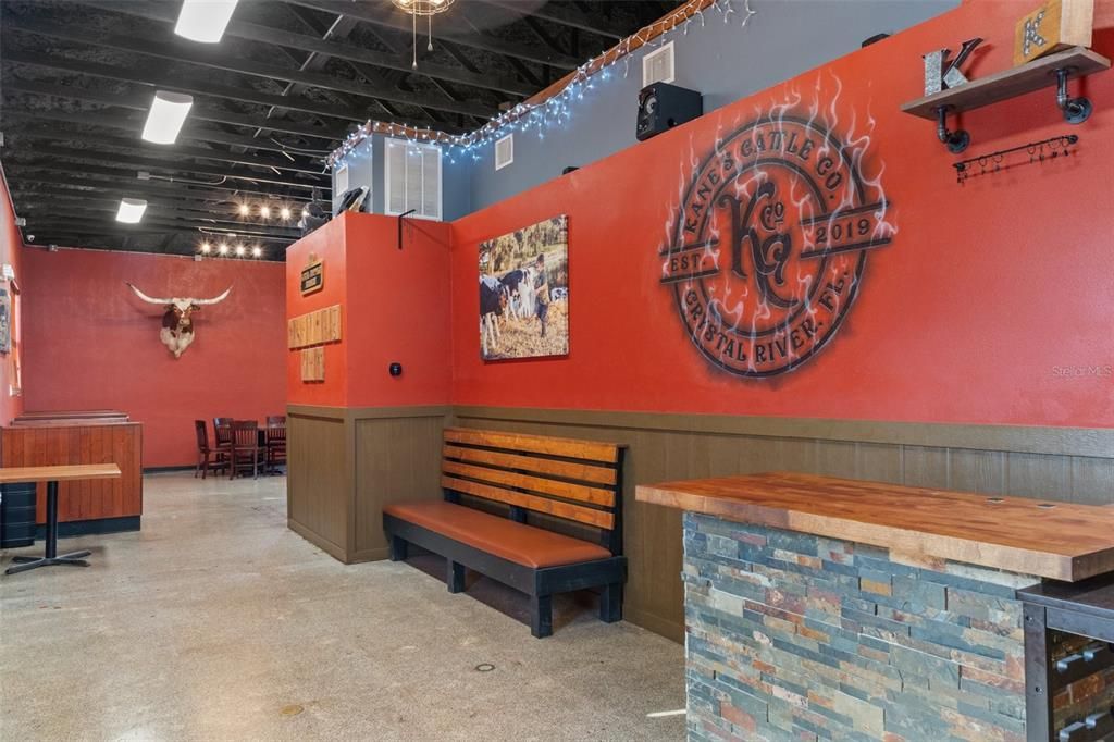 Dining room, Interior, Recessed Lighting