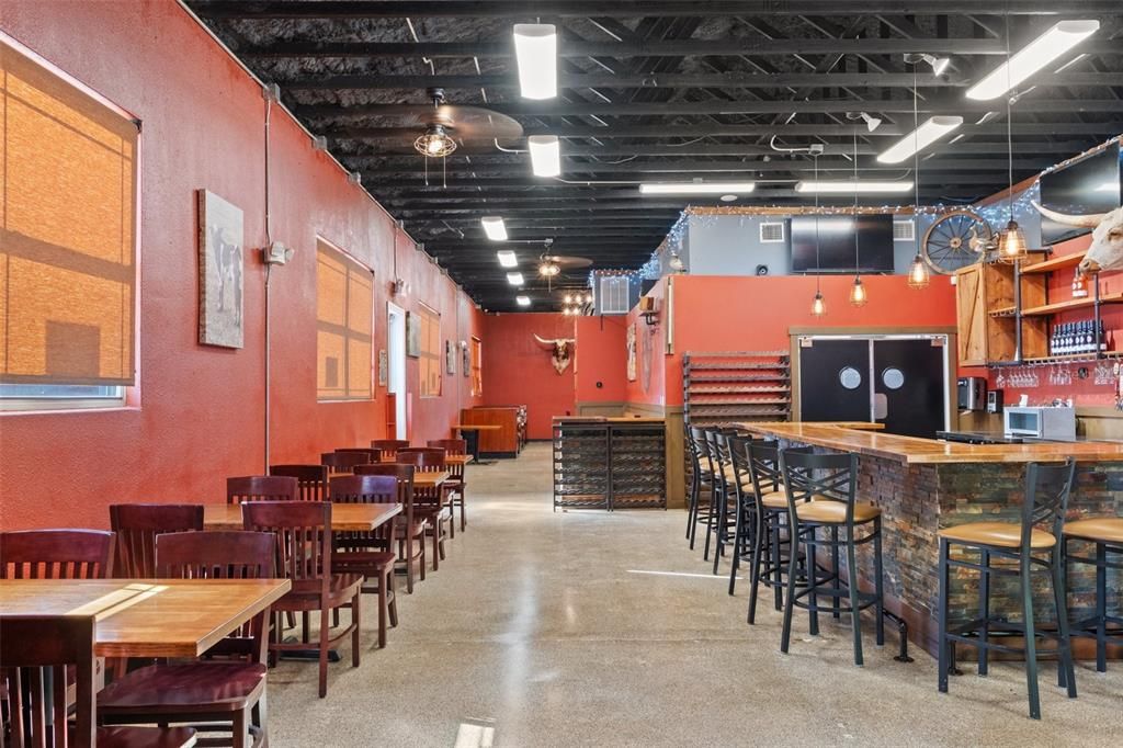 Dining room, Interior, Recessed Lighting