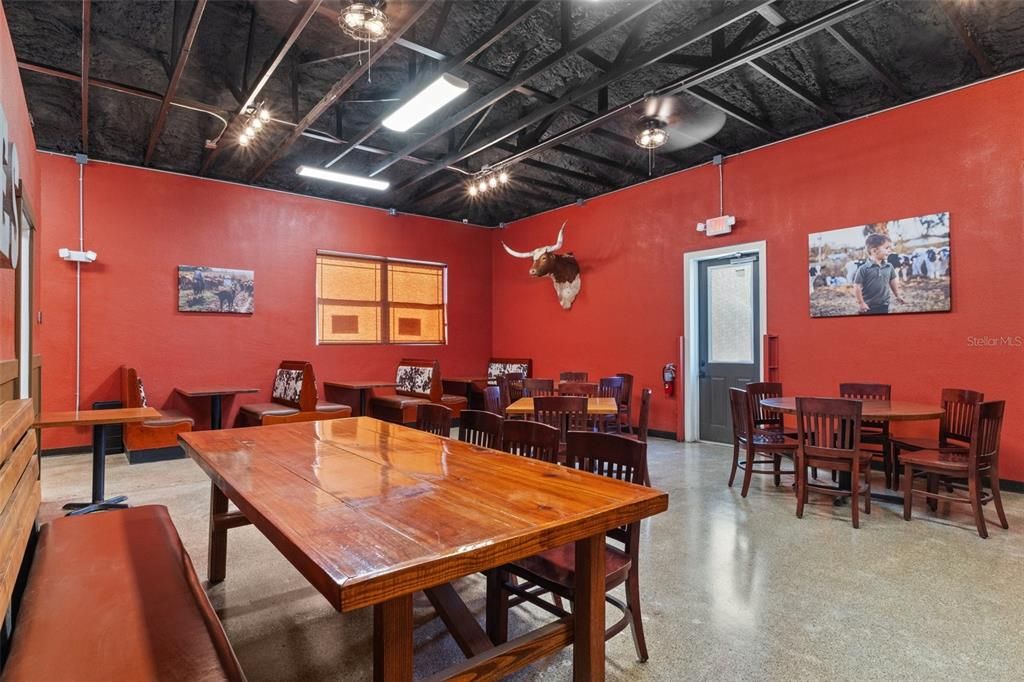 Dining room, Interior