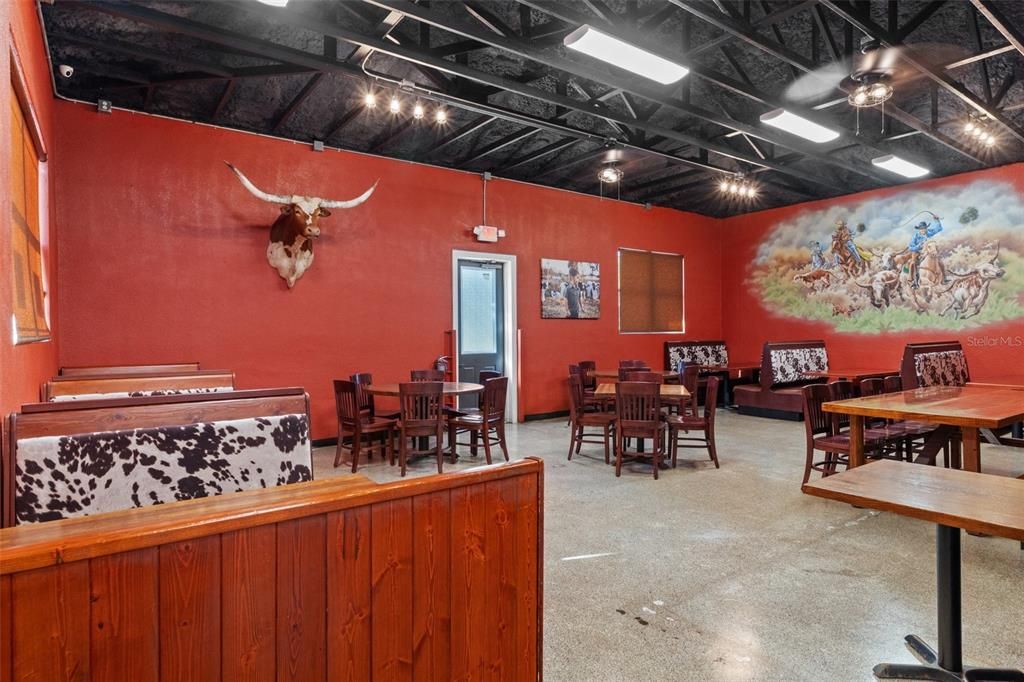 Dining room, Interior